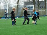 Paas-plezier op sportpark Het Springer voor S.K.N.W.K. JO7-1 en JO9-1 van zaterdag 8 april 2023 (105/240)